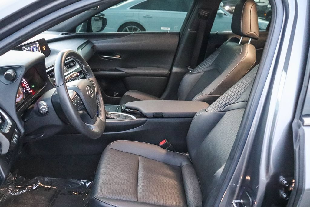 Used 2020 Lexus UX 250h w/ Premium Package AWD/4WD image 21