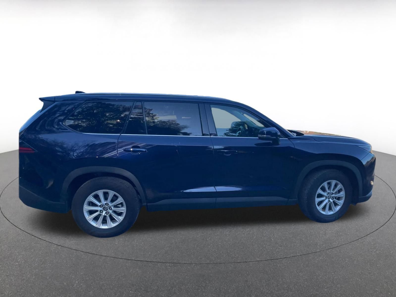 Used 2025 Toyota Grand Highlander FWD image 17