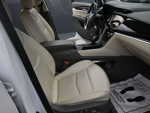 Used 2023 Cadillac XT6 Premium Luxury image 37
