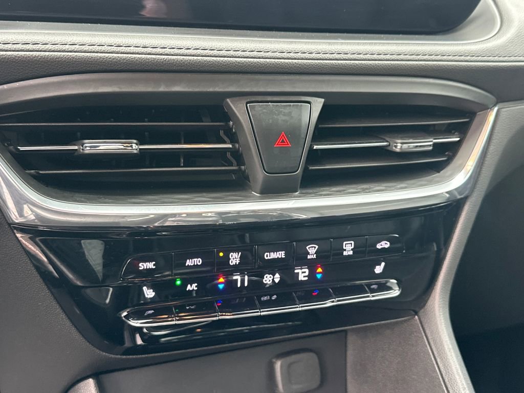 Used 2024 Buick Encore GX Avenir w/ Avenir Convenience Package image 21