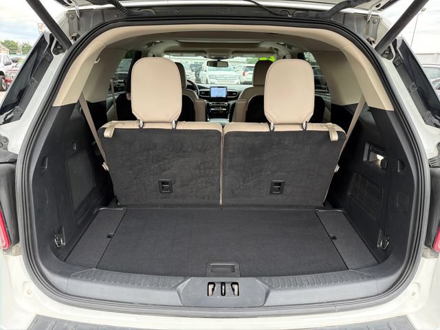 Used 2022 Ford Explorer Limited w/ Equipment Group 301A AWD/4WD image 29