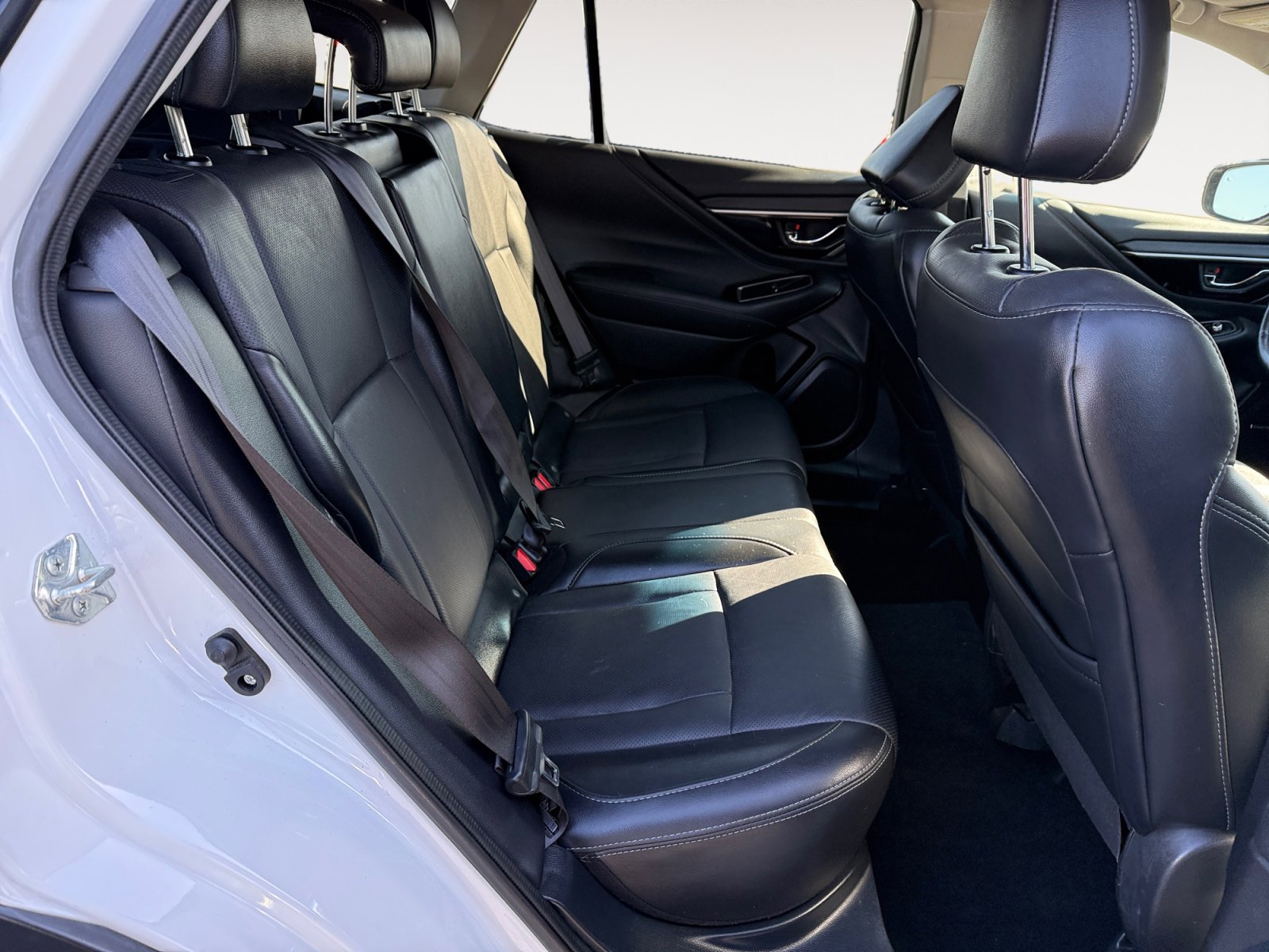 Used 2021 Subaru Outback Limited image 18