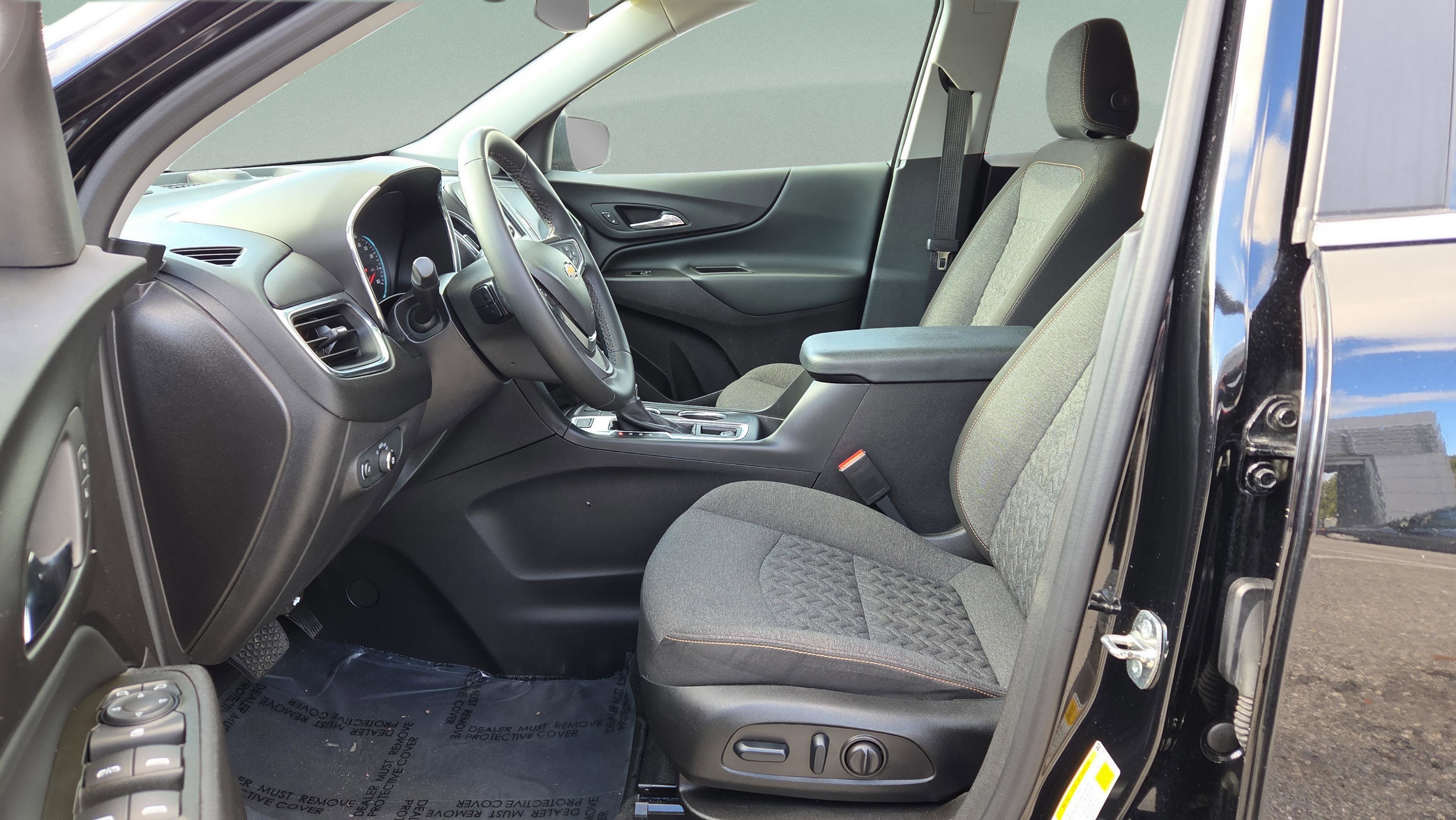 Used 2024 Chevrolet Equinox LT image 18