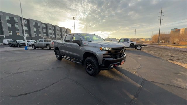 Used 2020 Chevrolet Silverado 1500 LT Trail Boss image 2