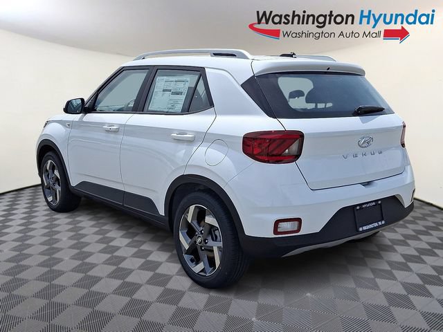 New 2026 Hyundai Venue FWD image 4