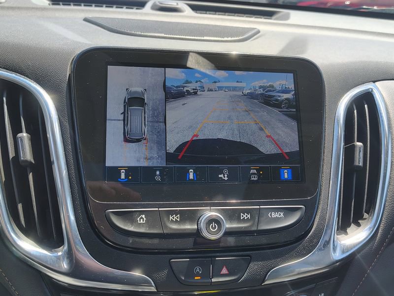 Used 2024 Chevrolet Equinox Premier AWD/4WD image 19