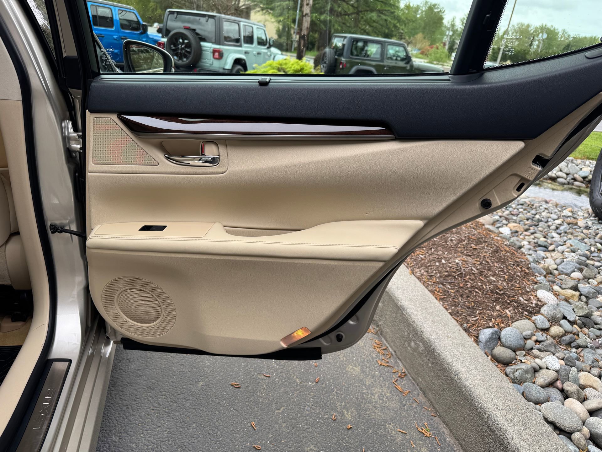 Used 2013 Lexus ES 350 image 47