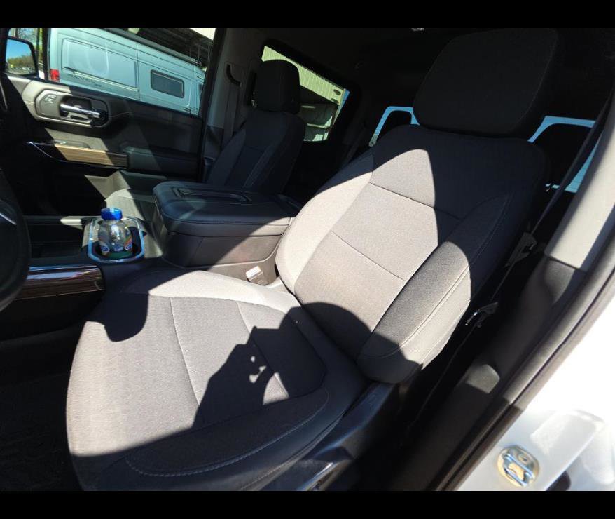 Used 2022 Chevrolet Silverado 1500 LT Trail Boss w/ LPO, Dark Essentials Package image 3