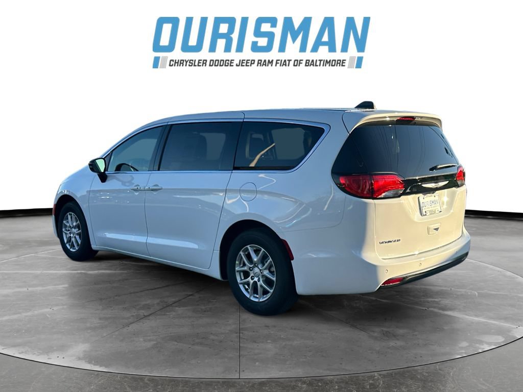 New 2026 Chrysler Voyager LX FWD image 4