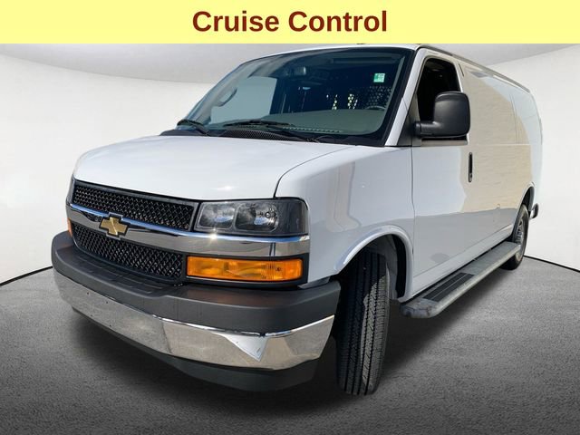 Certified 2024 Chevrolet Express 2500 Work Van w/ Driver Convenience Package image 5