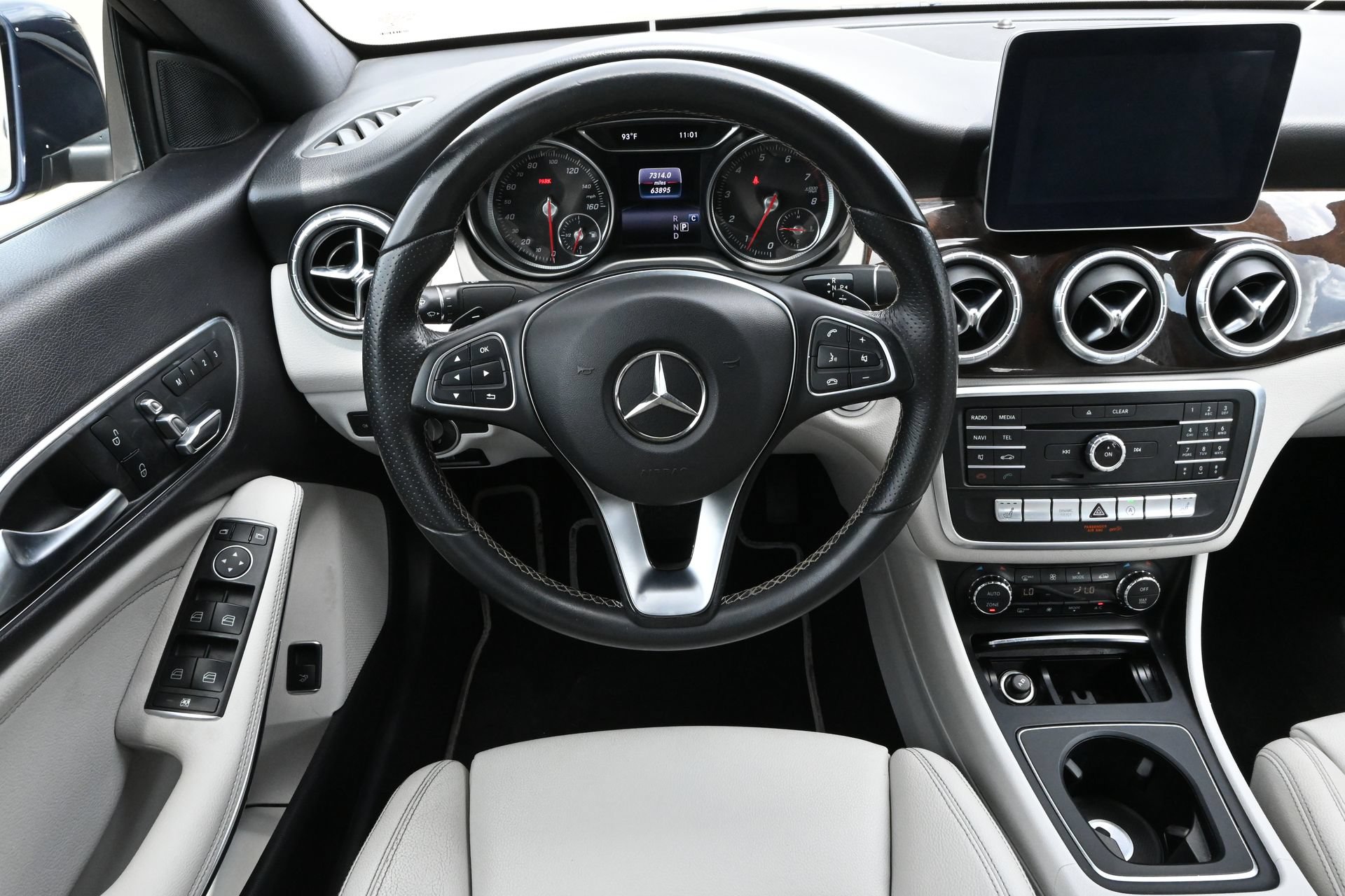 Used 2018 Mercedes-Benz CLA 250 4MATIC image 10
