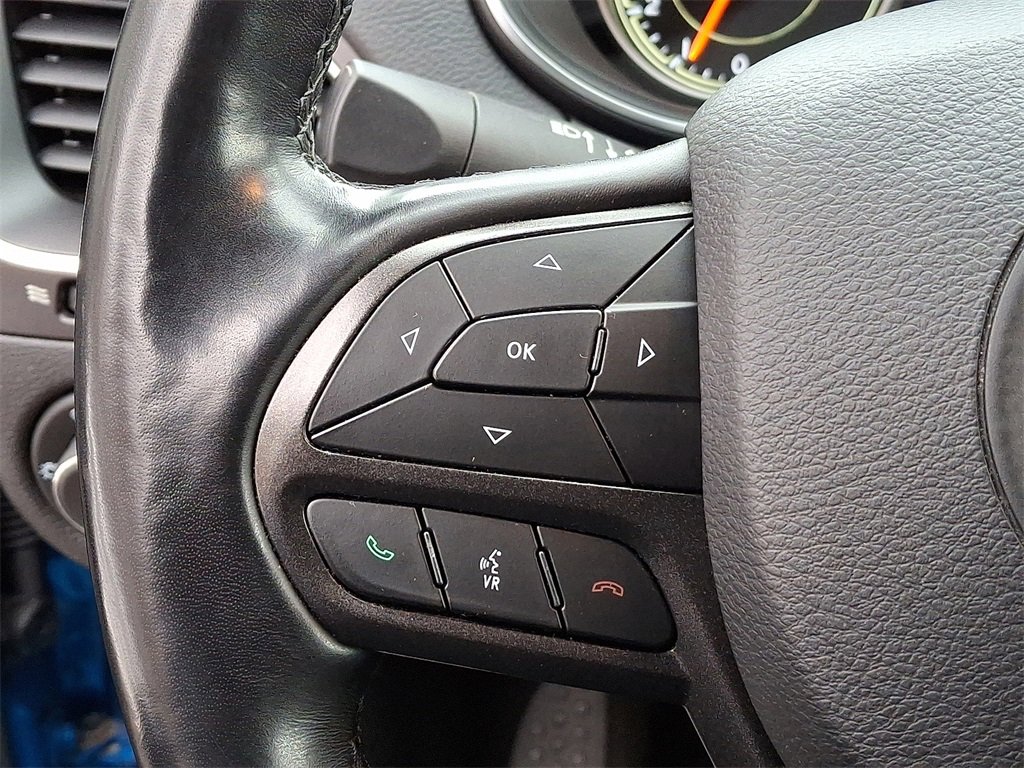 Used 2020 Jeep Cherokee Trailhawk w/ Comfort/Convenience Group image 21