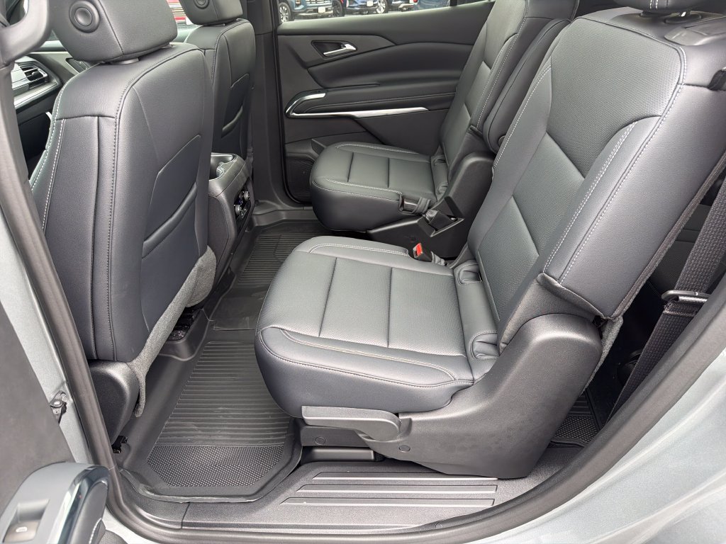 New 2027 Chevrolet Traverse LT w/ Sun and Wheel Package AWD/4WD image 27