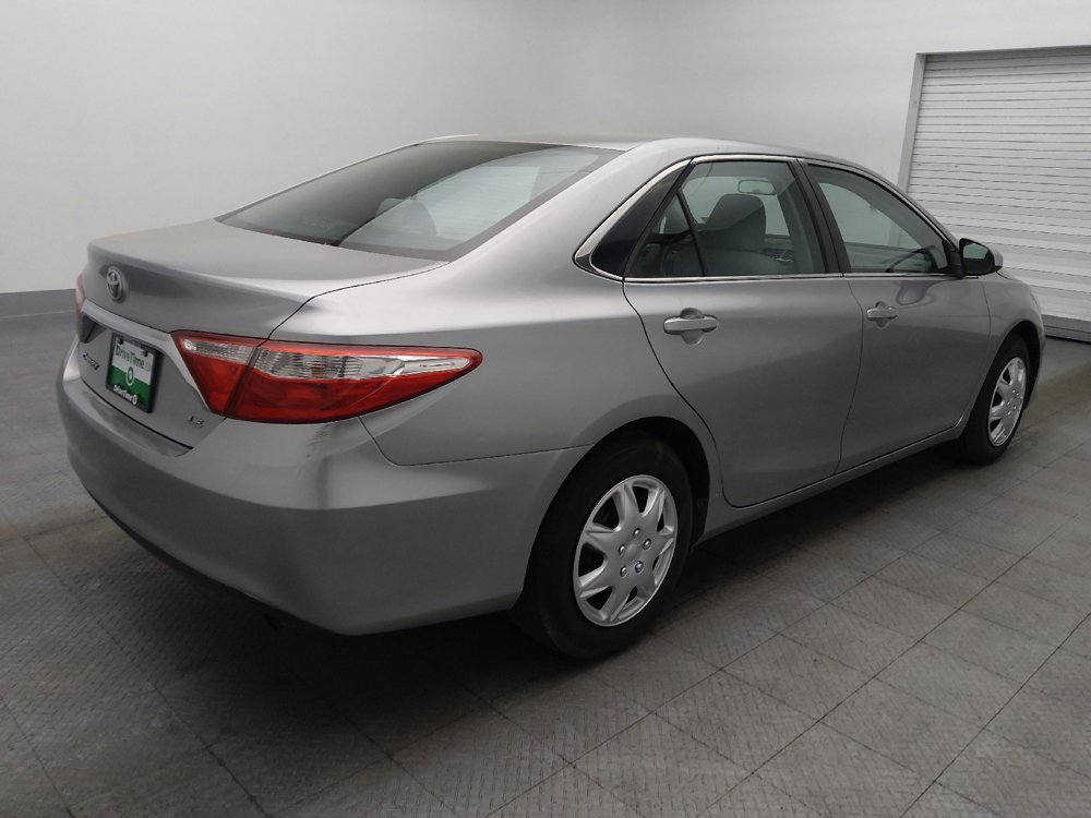 Used 2016 Toyota Camry LE FWD image 9