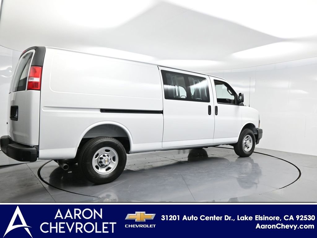 New 2025 Chevrolet Express 3500 Extended w/ Driver Convenience Package image 31