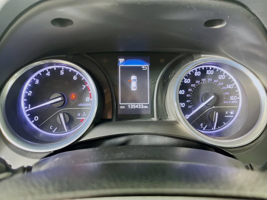 Used 2020 Toyota Camry SE FWD image 18