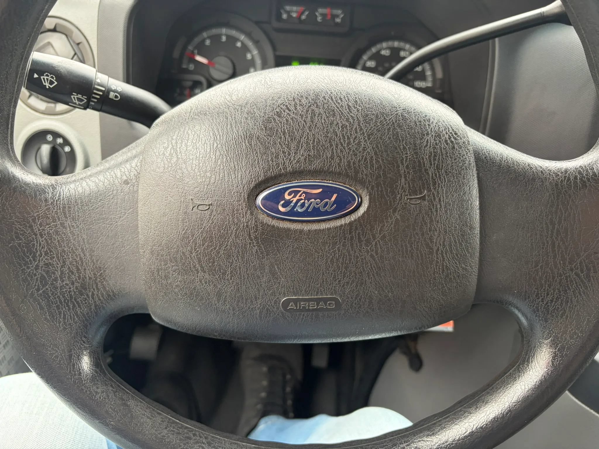 Used 2011 Ford E-250 and Econoline 250 w/ PWR Group RWD image 32