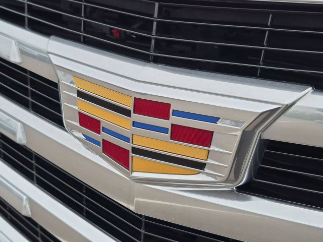 Used 2016 Cadillac Escalade Premium AWD/4WD image 9