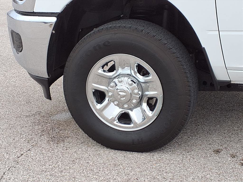 Used 2024 RAM 2500 Tradesman w/ Chrome Appearance Group image 24