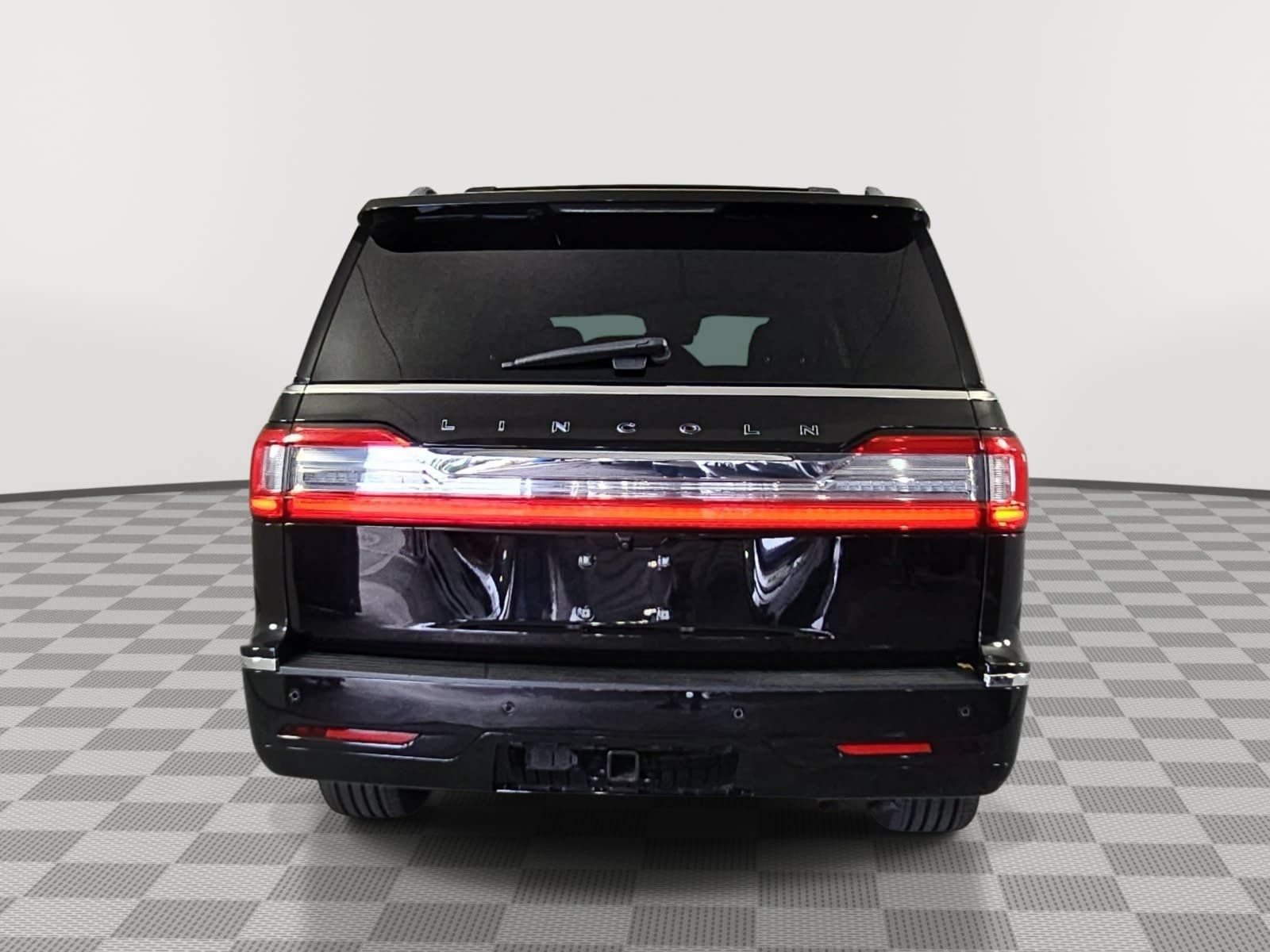 Used 2021 Lincoln Navigator L Black Label w/ Cargo Convenience Package AWD/4WD image 7