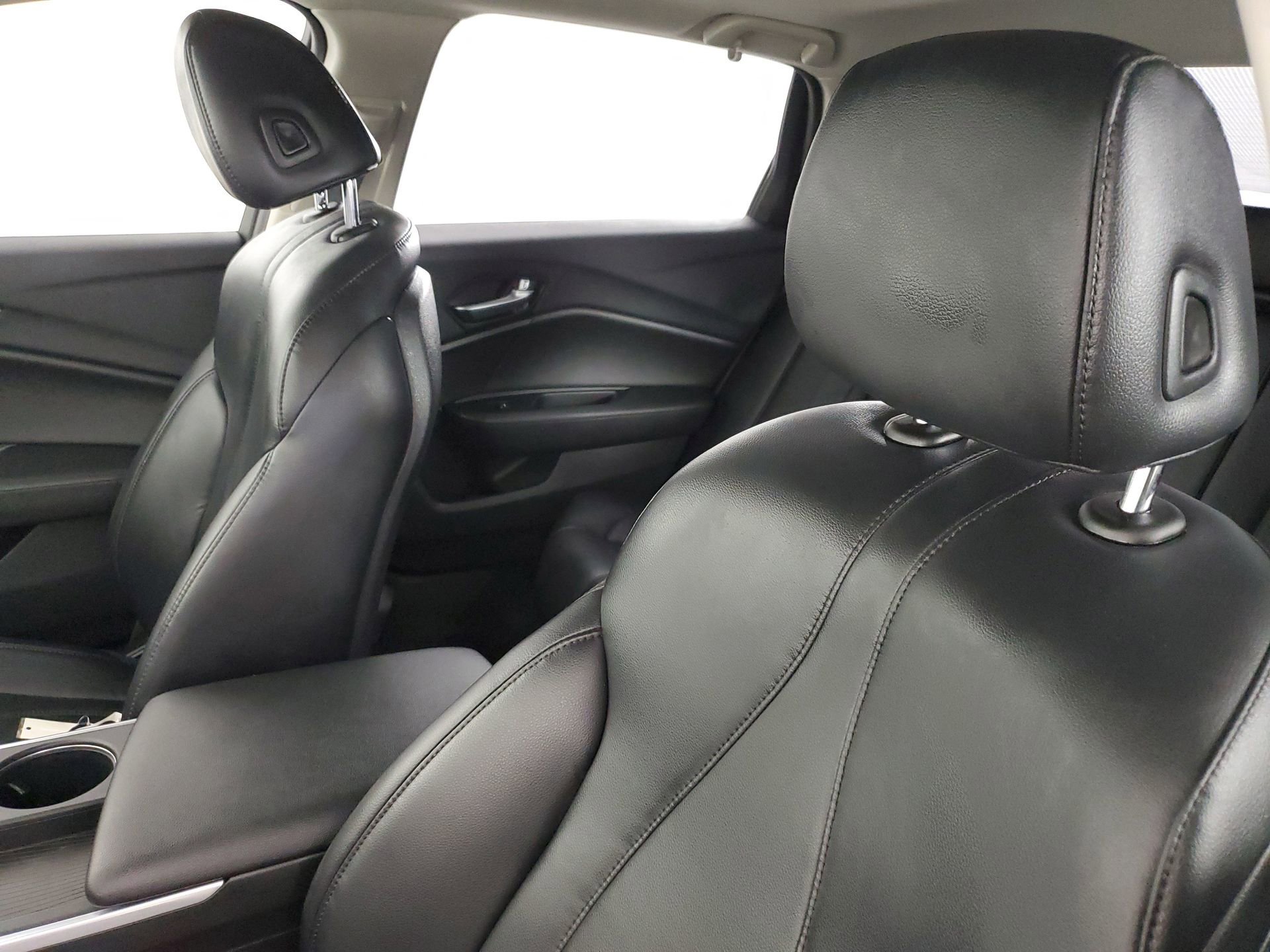 Used 2023 Acura TLX image 25