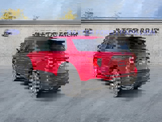 Certified 2022 Ford Explorer XLT w/ Equipment Group 202A image 3