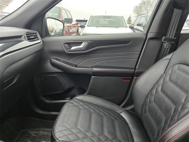 Used 2023 Ford Escape ST-Line Elite w/ Premium Technology Package image 16