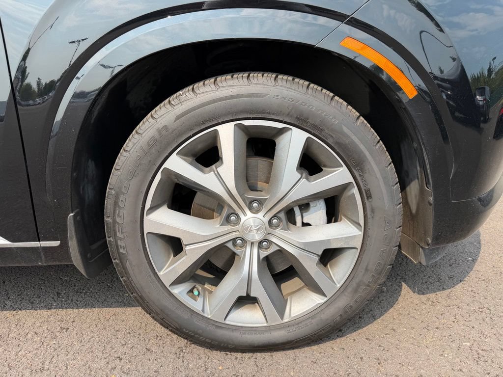 Used 2021 Hyundai Palisade Limited w/ Winter Package AWD/4WD image 9