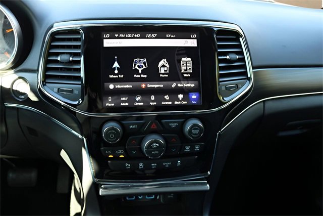 Used 2020 Jeep Grand Cherokee Limited w/ Luxury Group II image 21