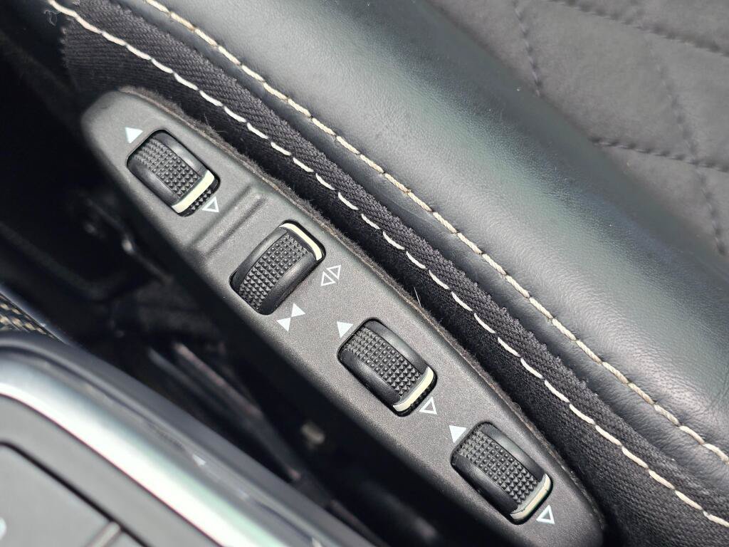 Used 2018 Mercedes-Benz G 550 Squared image 60