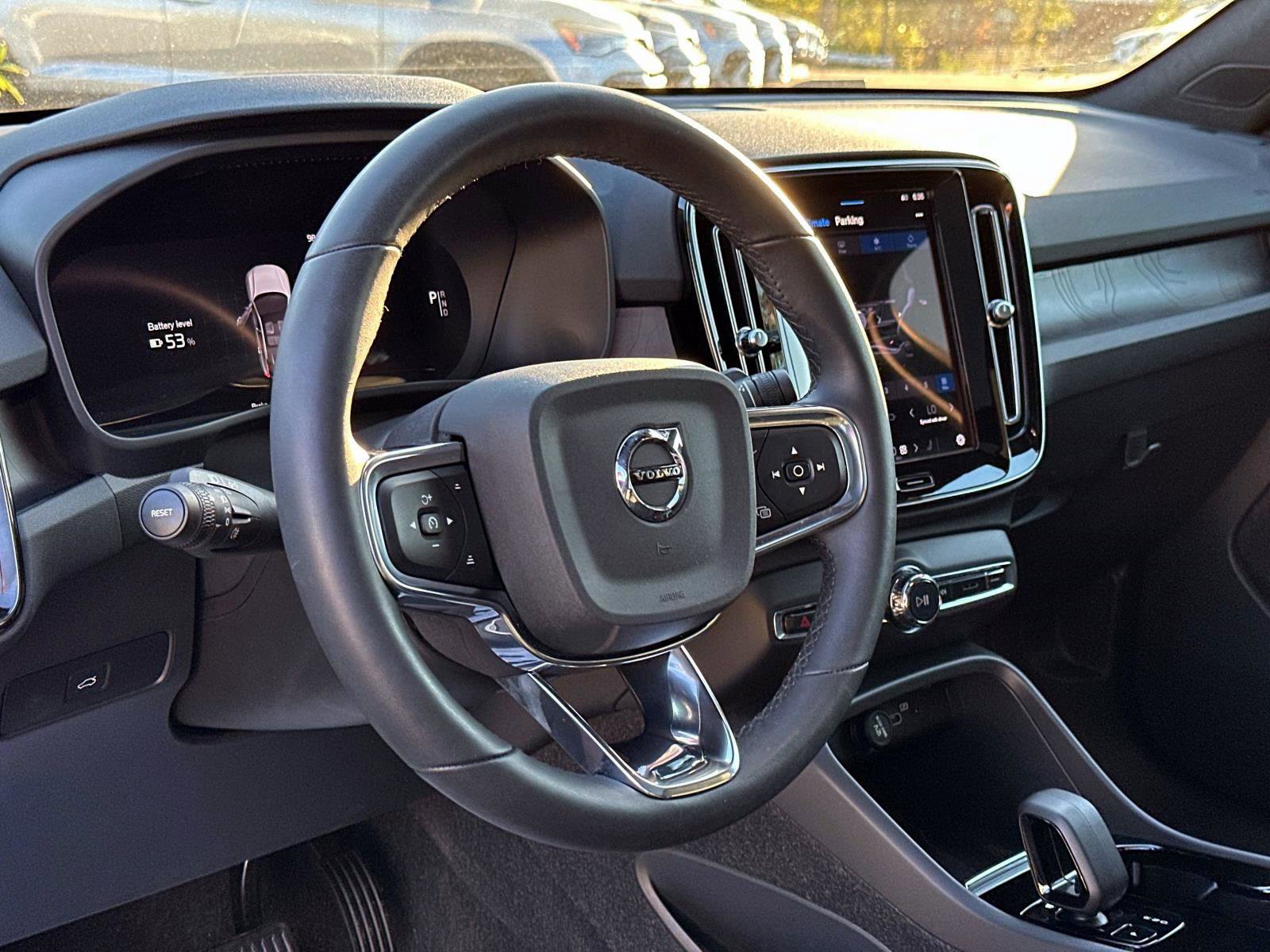 Certified 2023 Volvo C40 P8 Recharge Plus image 30