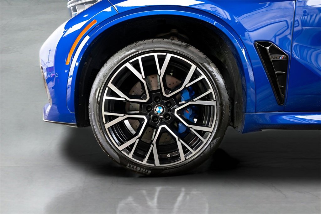 Used 2020 BMW X5 M Competition w/ Executive Package image 16