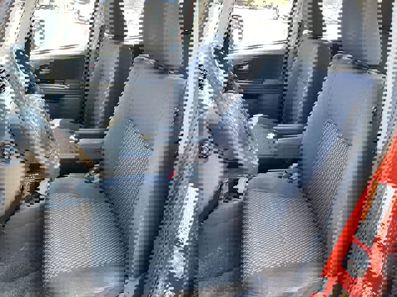 Used 2013 Suzuki SX4 Premium image 12