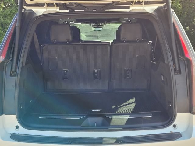 Used 2023 Cadillac Escalade ESV Premium Luxury Platinum w/ LPO, Floor Liner Package AWD/4WD image 9