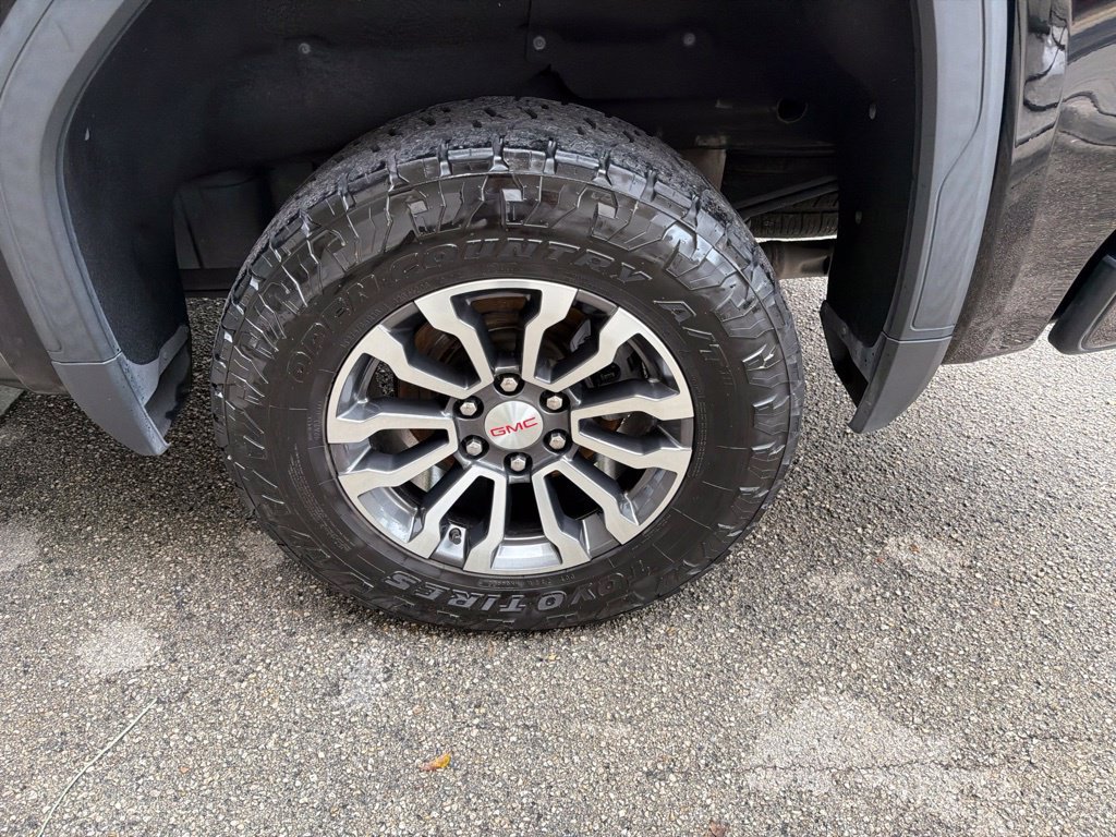 Used 2021 GMC Sierra 1500 AT4 w/ AT4 Premium Package AWD/4WD image 22