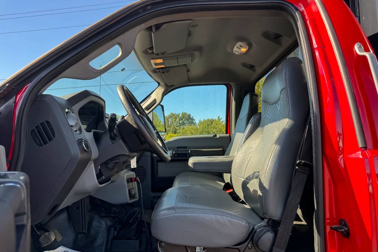 Used 2023 Ford F650 2WD Regular Cab Super Duty image 16