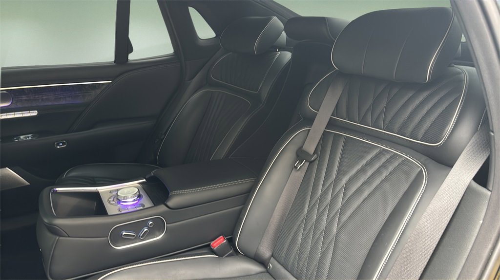 Used 2023 Genesis G90 3.5T image 10