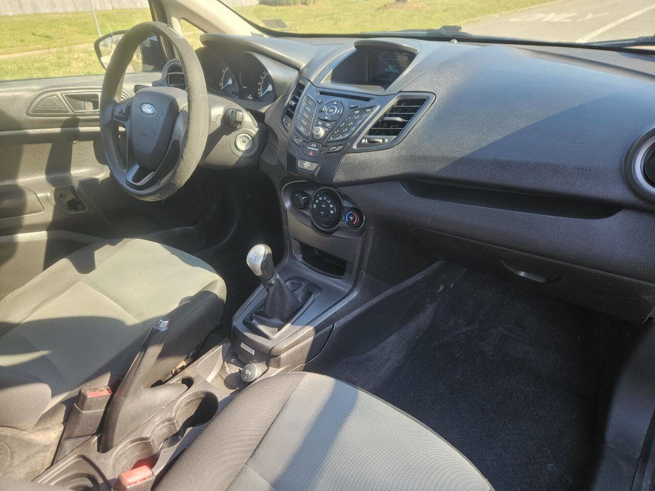 Used 2016 Ford Fiesta S FWD image 14