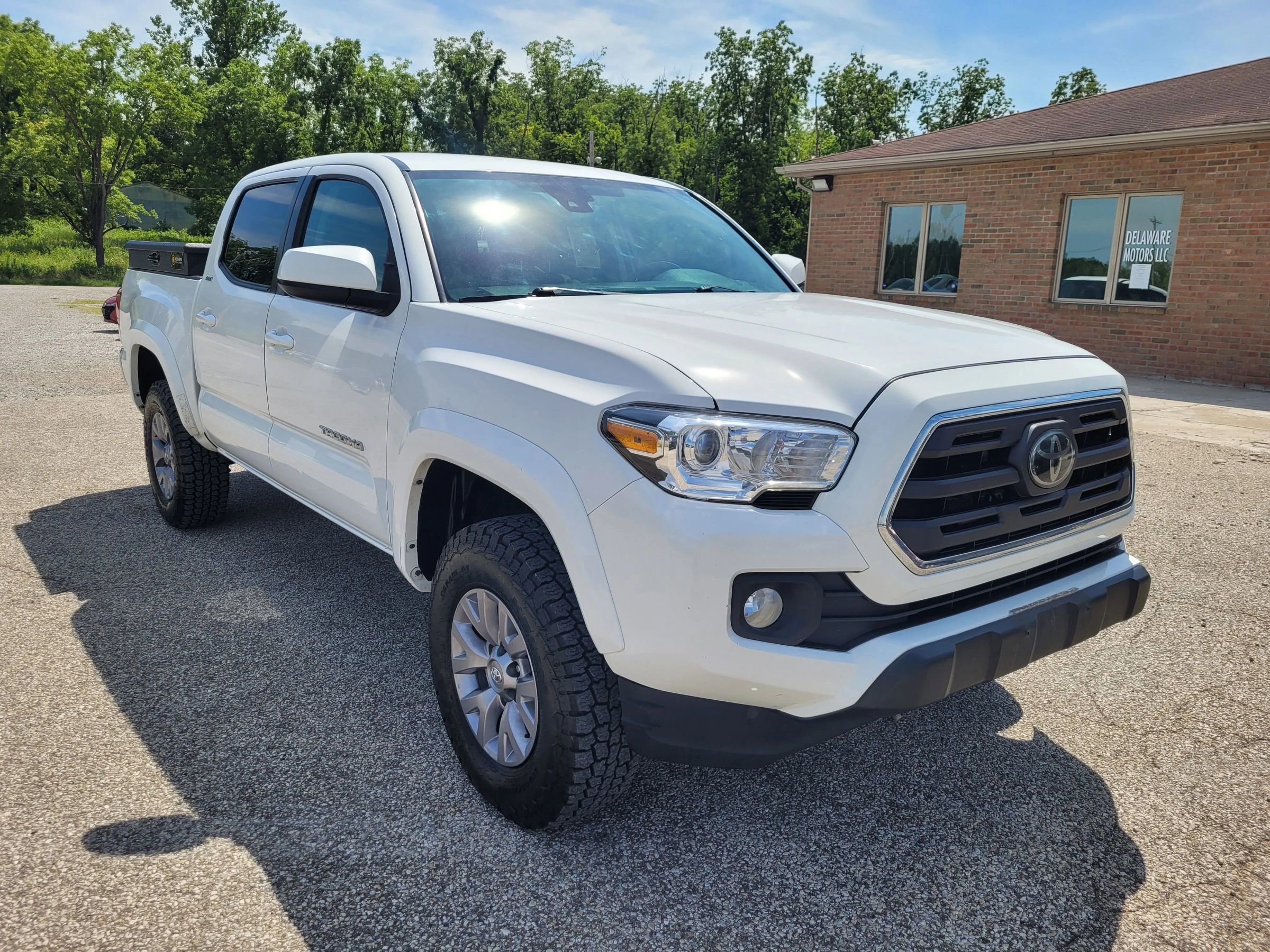 Used 2019 Toyota Tacoma SR5 image 3