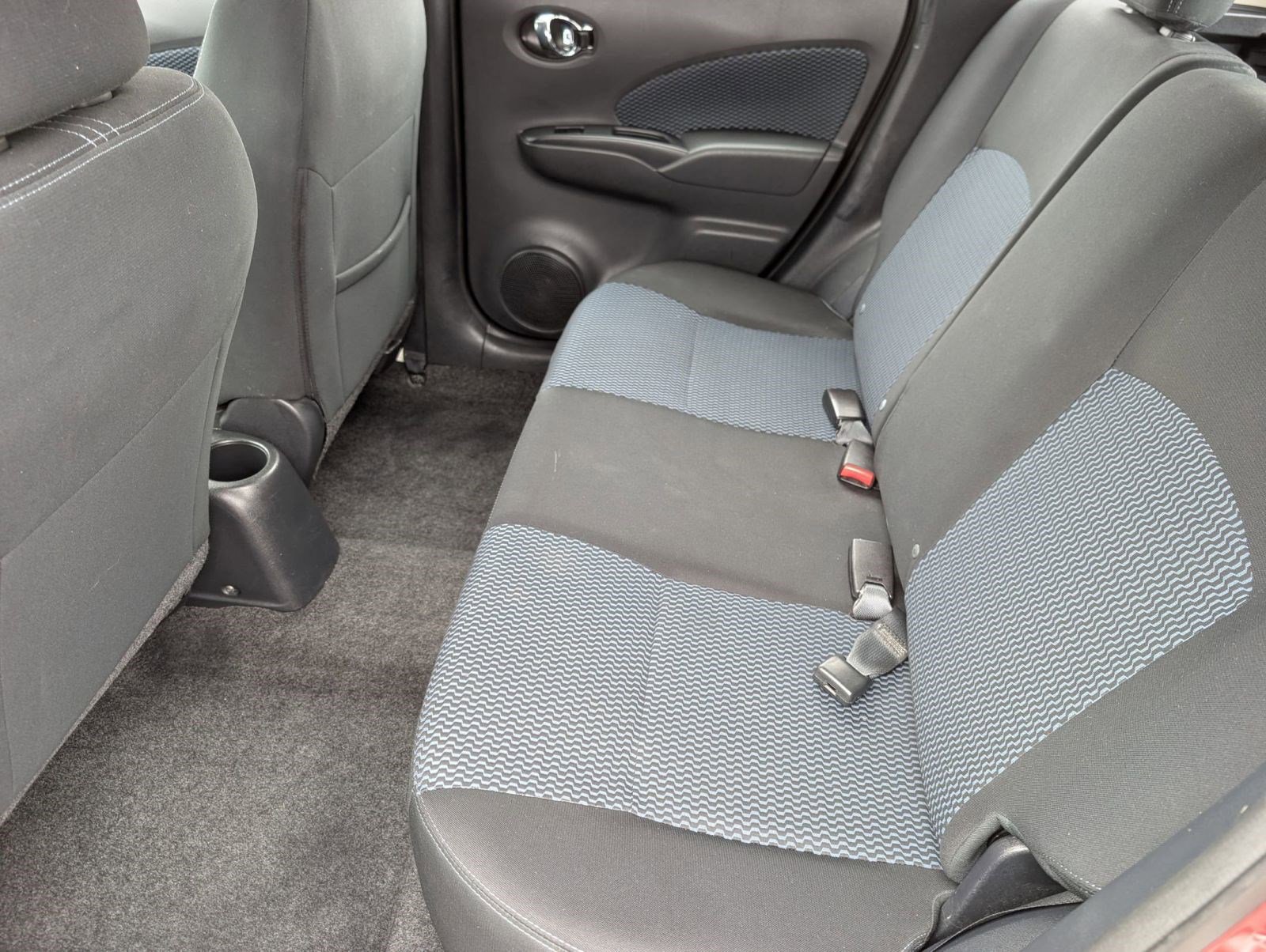 Used 2016 Nissan Versa Note SV image 24