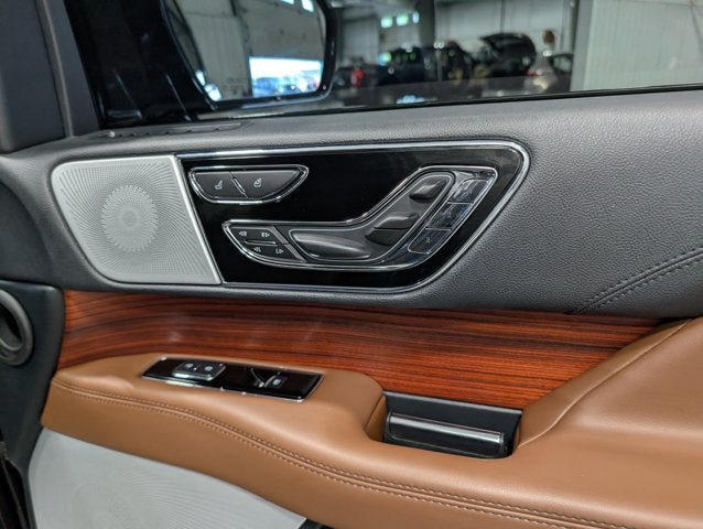 Used 2024 Lincoln Navigator L Reserve w/ Equipment Group 201A AWD/4WD image 23