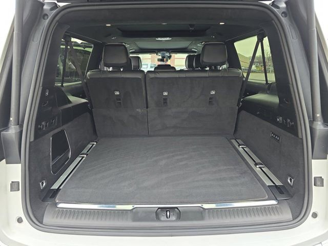 Used 2023 Jeep Grand Wagoneer L Series III image 13