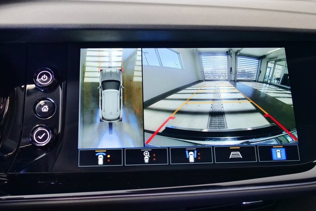 Used 2023 Buick Envision Avenir image 22