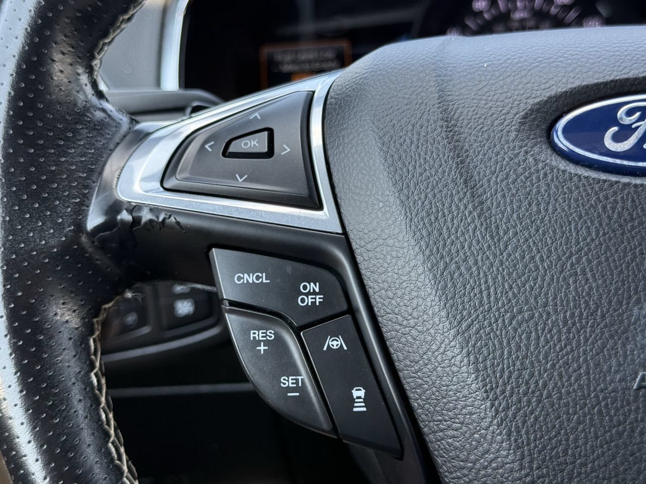 Used 2020 Ford Edge ST w/ Equipment Group 401A AWD/4WD image 14