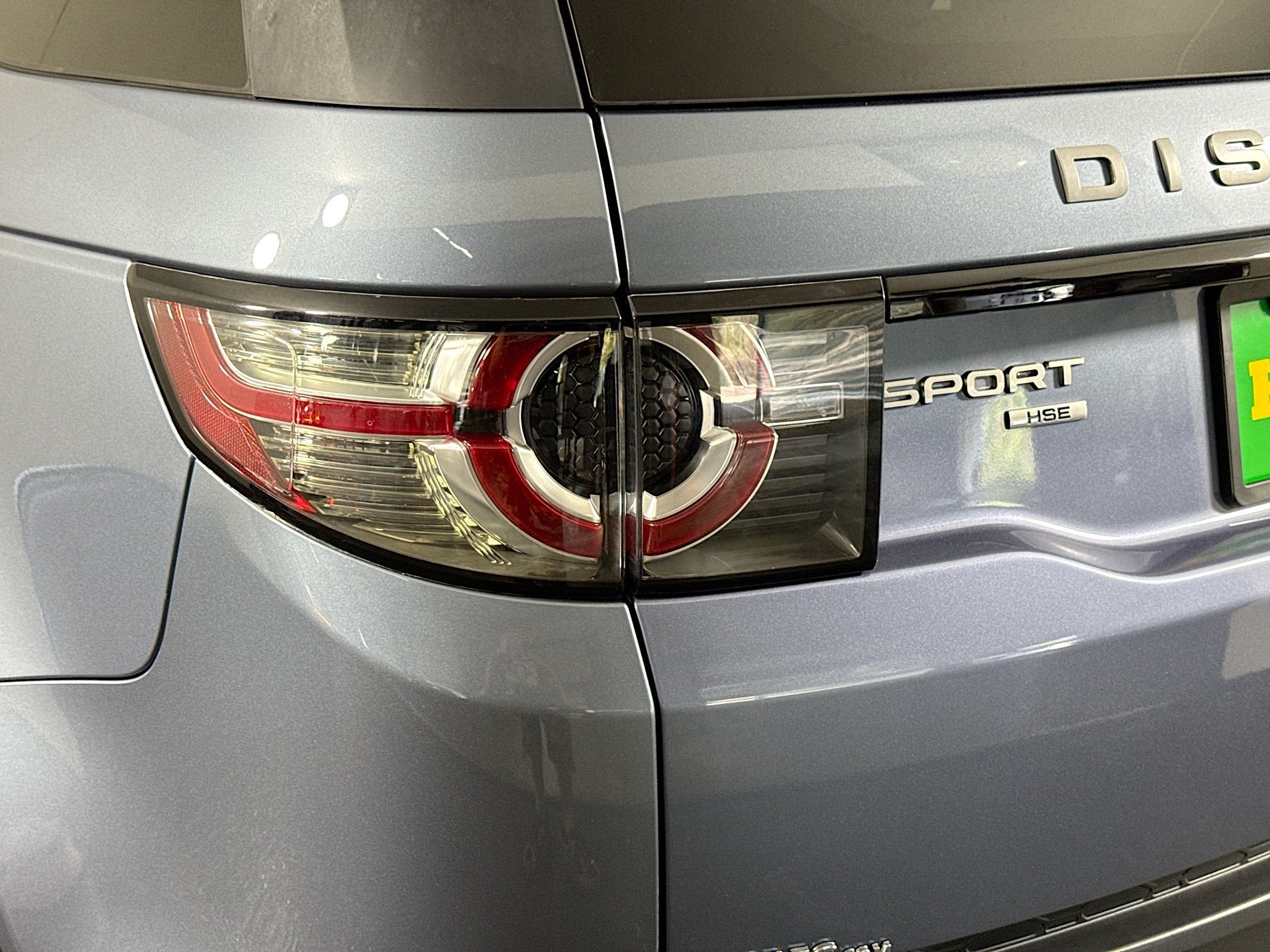 Used 2019 Land Rover Discovery Sport HSE AWD/4WD image 36