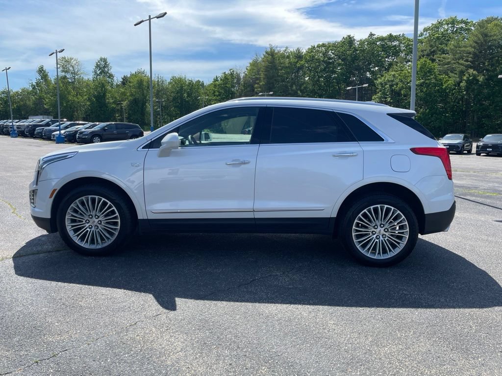 Used 2018 Cadillac XT5 Luxury AWD/4WD image 3