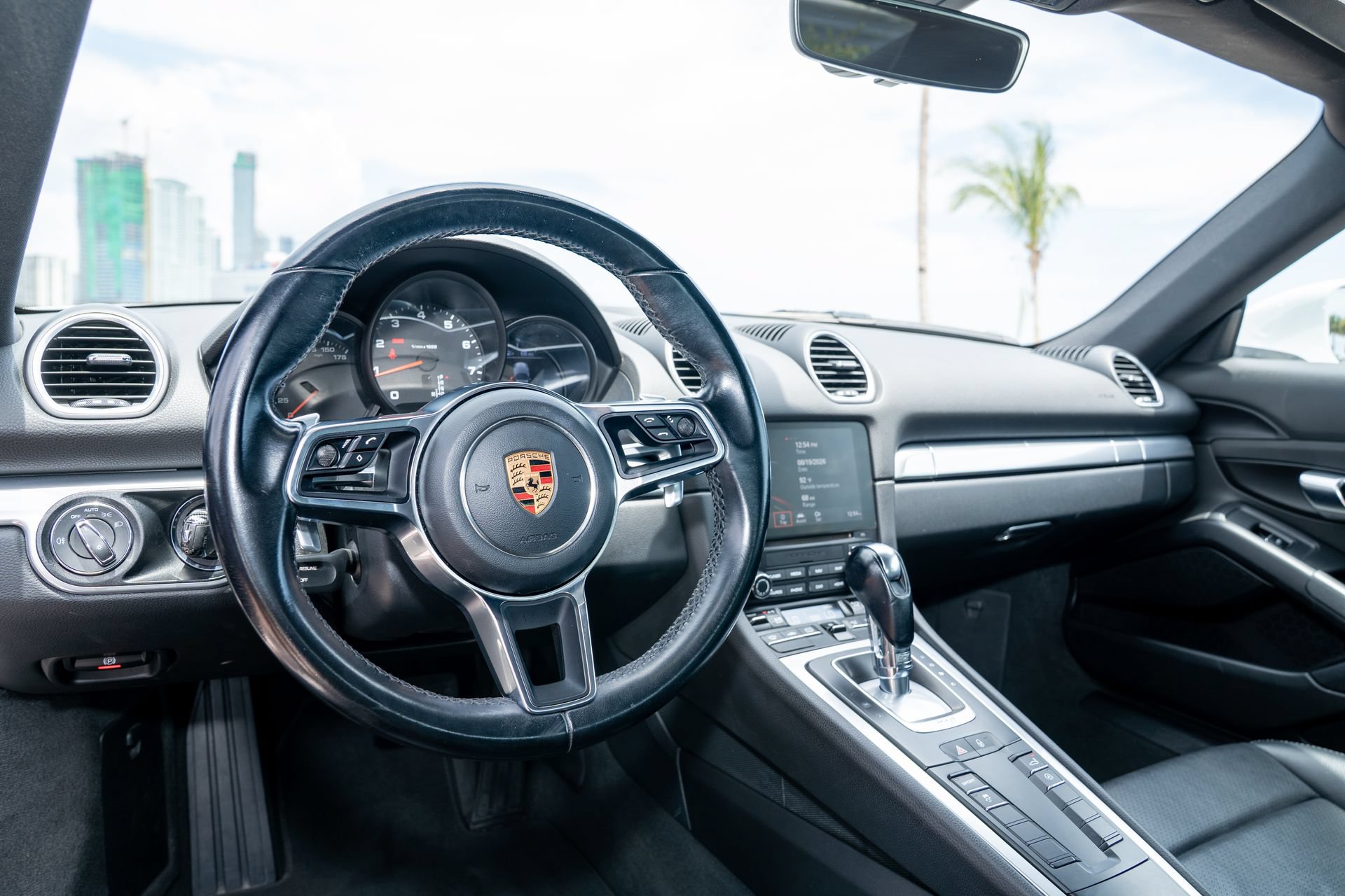 Used 2018 Porsche 718 Cayman RWD image 19