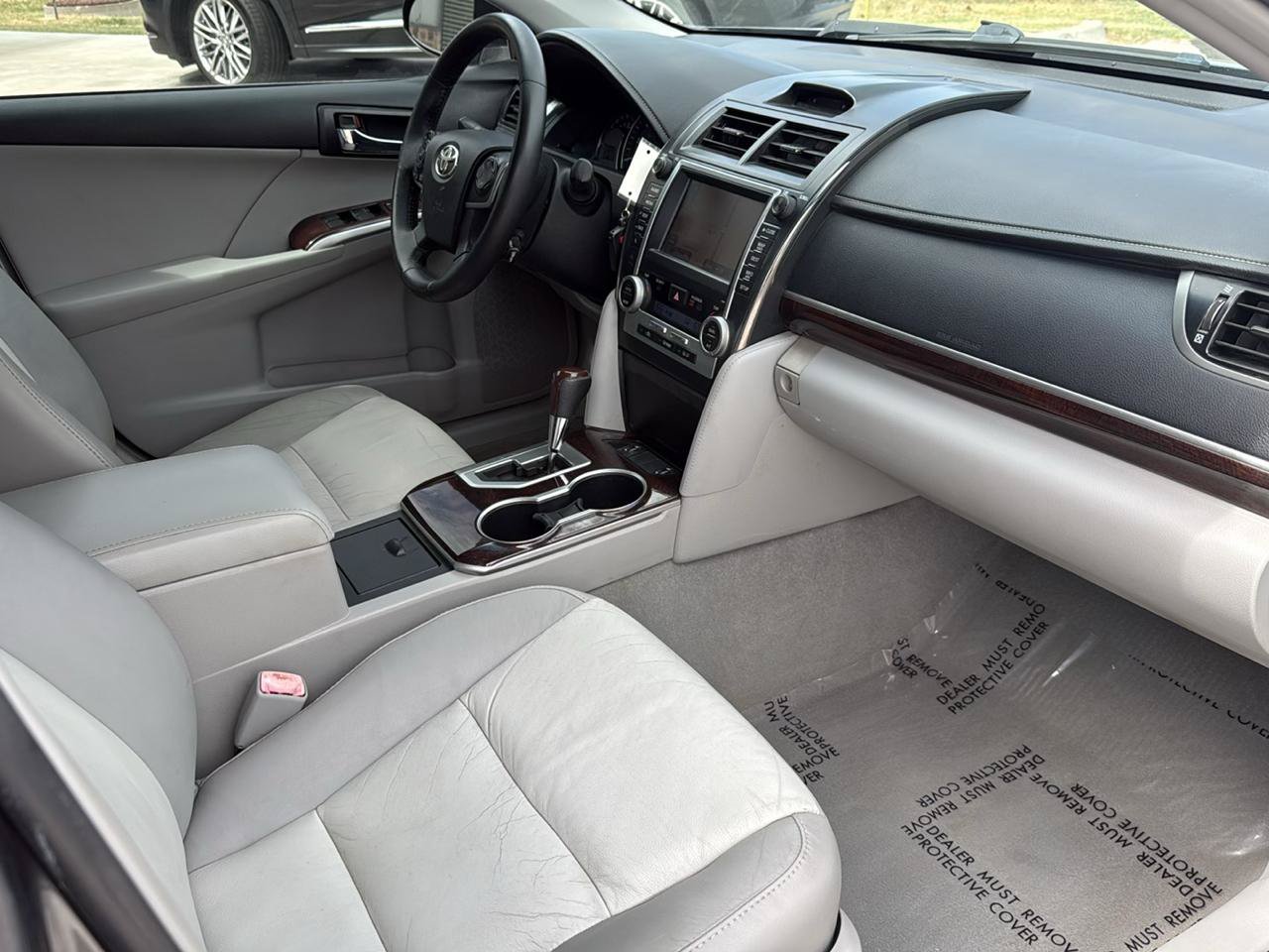 Used 2012 Toyota Camry XLE FWD image 51