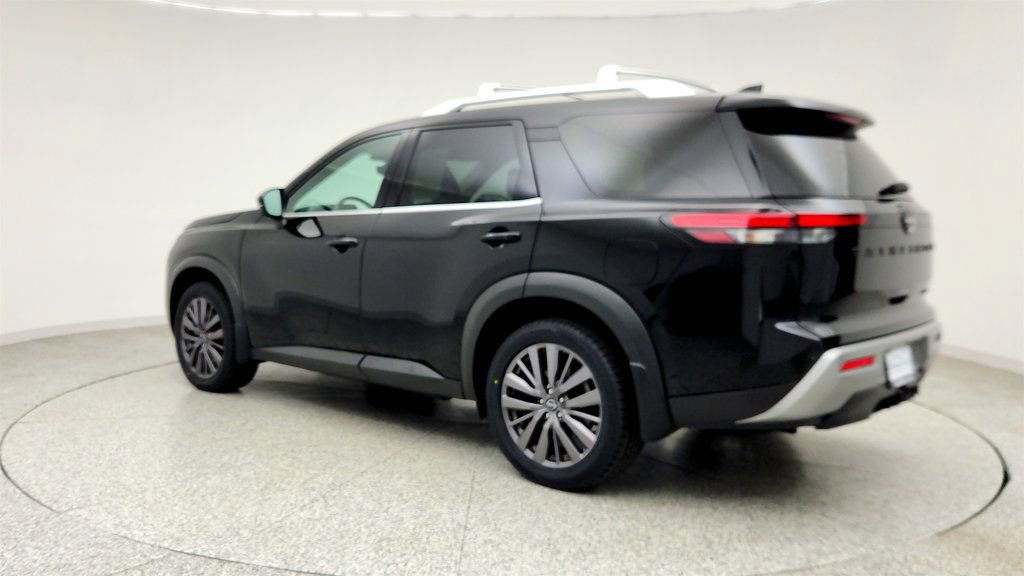 Used 2023 Nissan Pathfinder SL w/ SL Premium Package AWD/4WD image 7