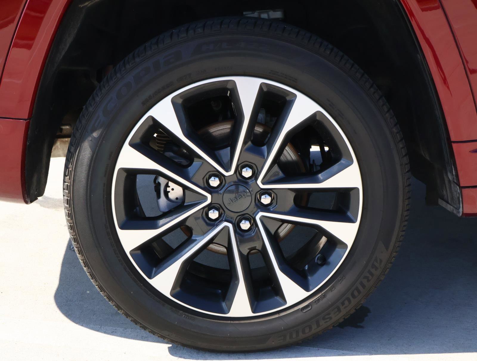 Used 2025 Jeep Grand Cherokee Overland image 10